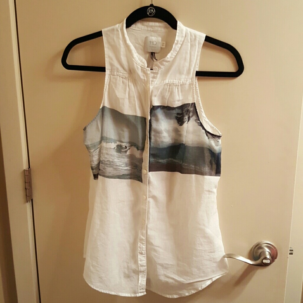 Anthropologie White Sleeveless Button-Up Blouse with Coastal Print